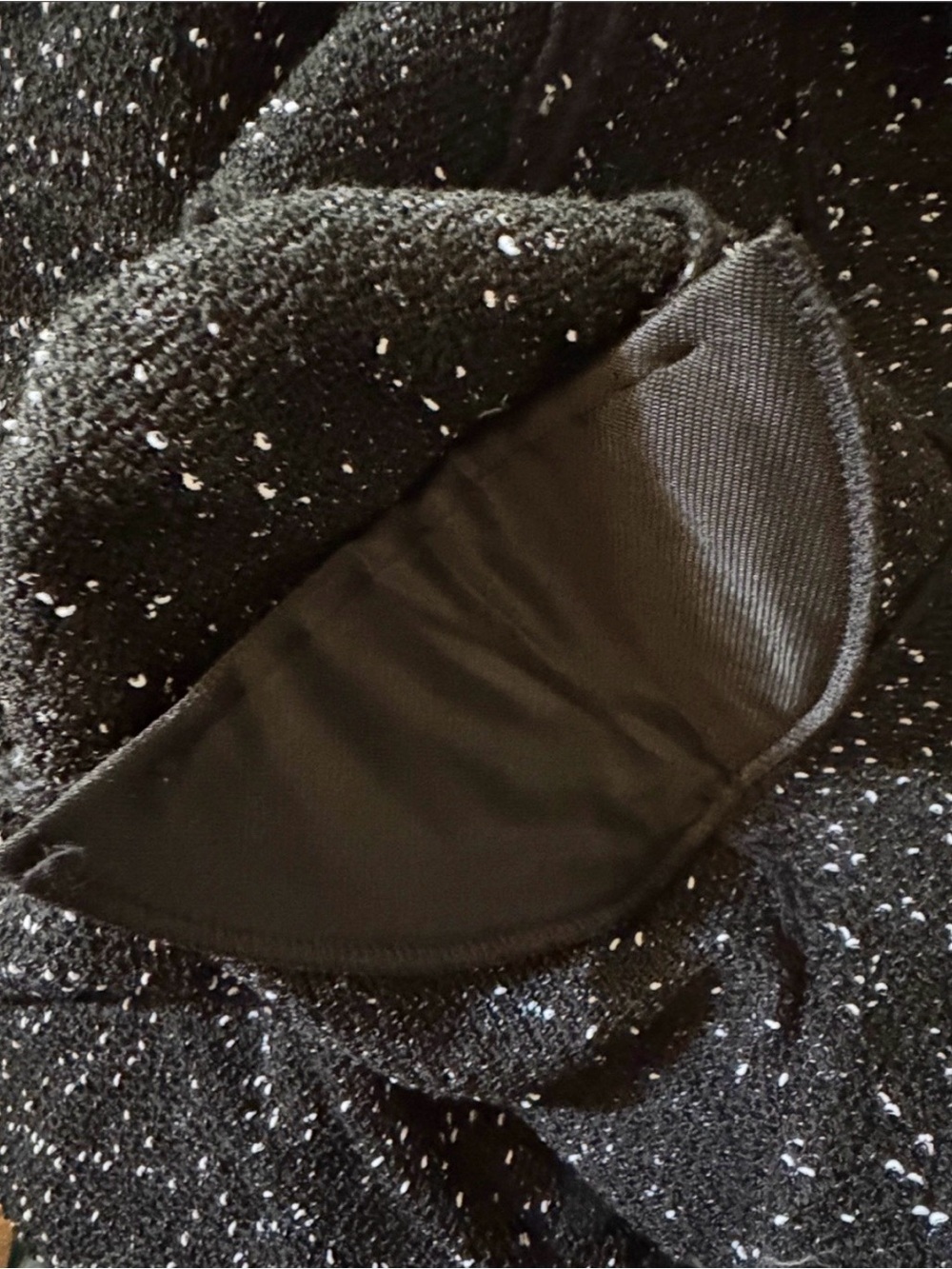 ST. JOHN -Sz12- Black Sparkle Bouclé Women's Blazer with Floral Brooch Vintage - Picture 6 of 14